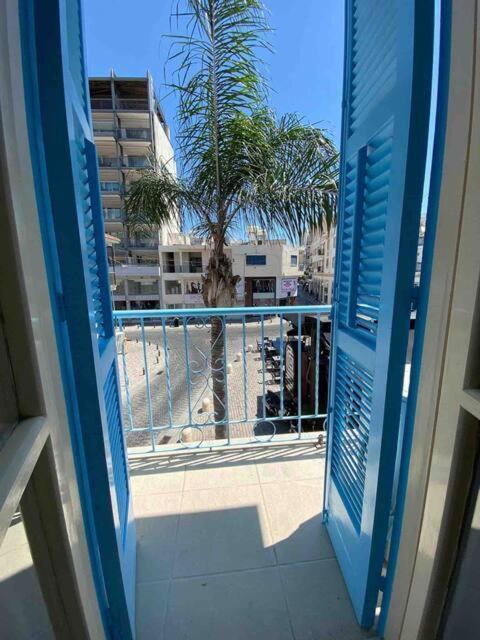 2 Bedroom Apt In Ermou 4 Minute Walk Beach Larnaka Exterior foto